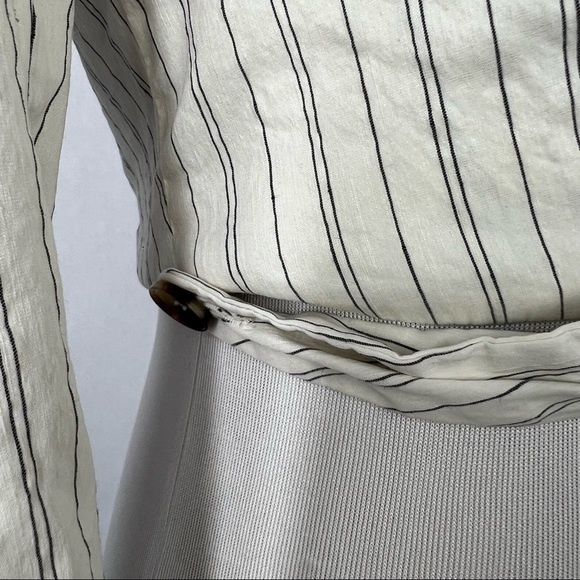 Zara Stripes White Black Women’s Criss Cross Long Sleeve Crop Top Size Small - Picture 3 of 7